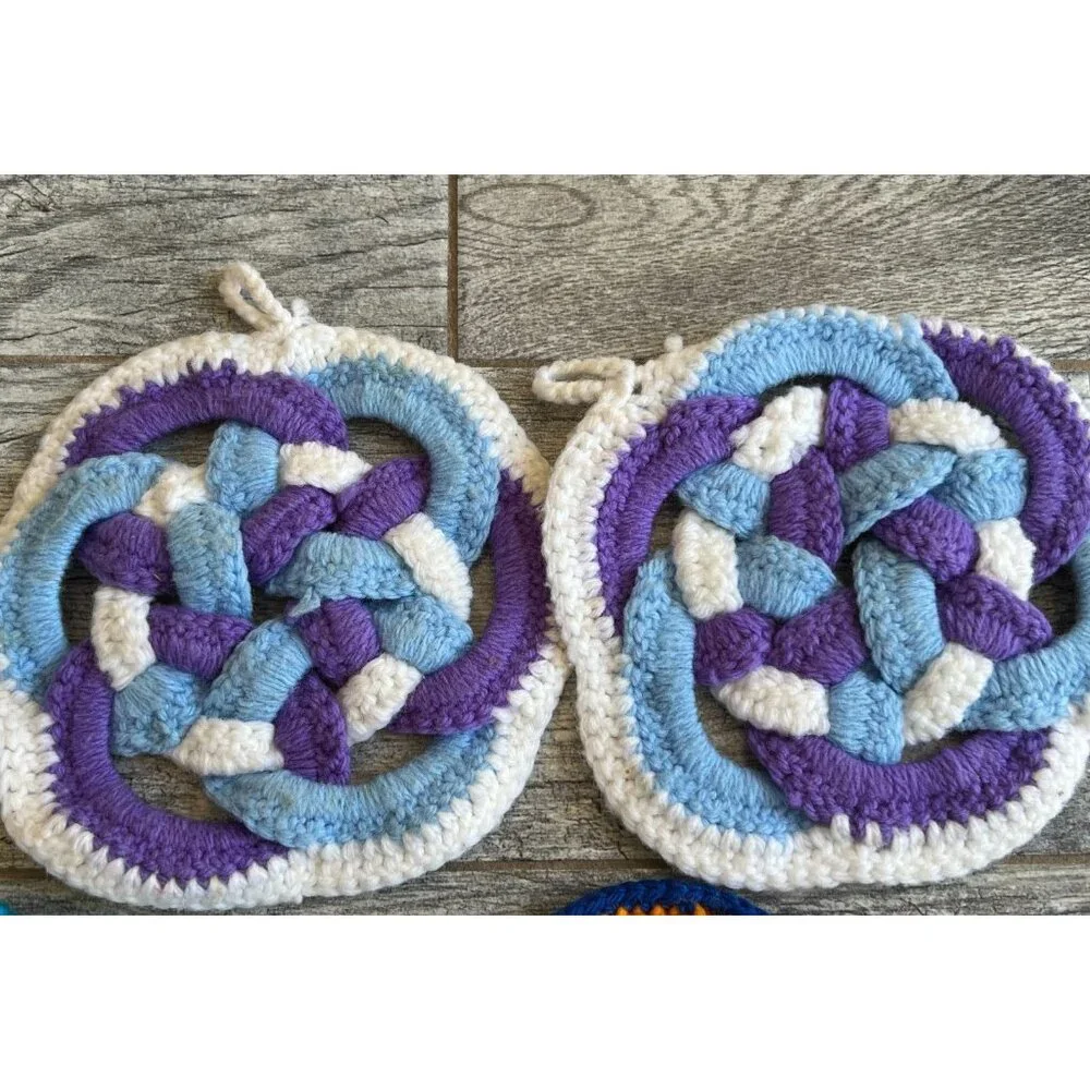Hand Crocheted Interlocking Ring Set of 2 Hot‎ Pad Pot Holders Vintage Knit